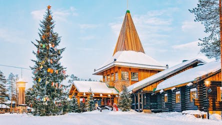 Visita guiada à vila do Papai Noel com buffet finlandês local